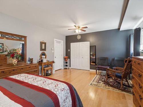 Dwelling - 229 Ch. Du Marquis, Pontiac, QC - Indoor Photo Showing Bedroom