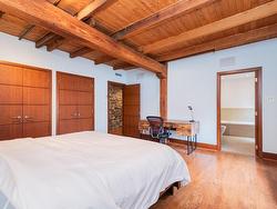 Master bedroom - 