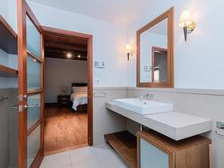 Ensuite bathroom - 