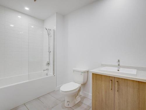 Overall view - 314-50 Rue St-Louis, Salaberry-De-Valleyfield, QC - Indoor Photo Showing Bathroom