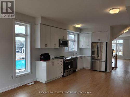 172 Brockley Drive, Toronto, ON - Indoor Photo Showing Kitchen