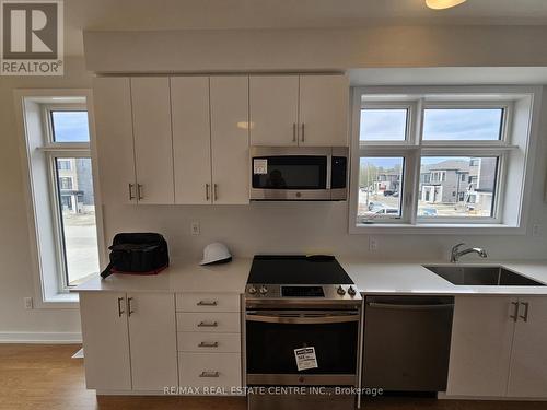 172 Brockley Drive, Toronto, ON - Indoor Photo Showing Kitchen