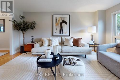 113 Large Crescent, Ajax, ON - Indoor Photo Showing Living Room