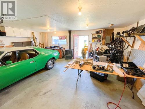 618 Papineau Street, Penticton, BC - Indoor Photo Showing Garage