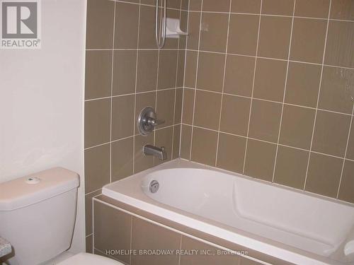 2928 Donald Cousens Parkway, Markham, ON - Indoor Photo Showing Bathroom