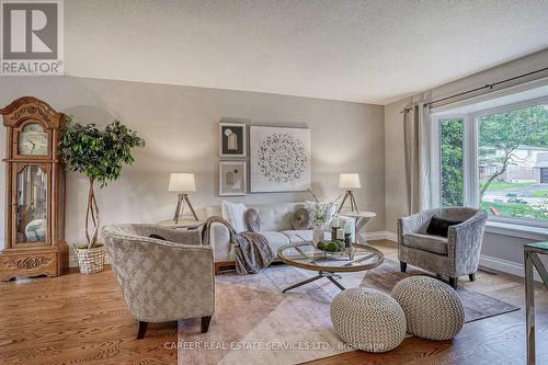 174 Killdeer Street, Oshawa, ON - Indoor Photo Showing Living Room