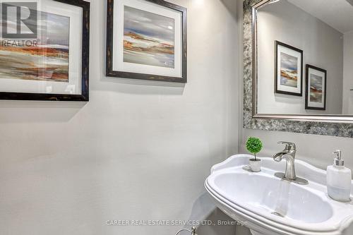 174 Killdeer Street, Oshawa, ON - Indoor Photo Showing Bathroom