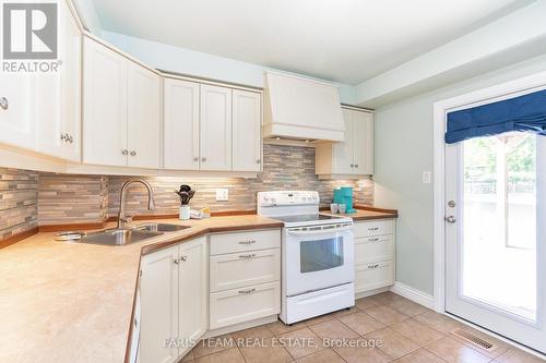 220 Mary Anne Drive, Barrie, ON - Indoor Photo Showing Kitchen With Double Sink