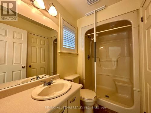 7 Patricia Place, Kawartha Lakes, ON - Indoor Photo Showing Bathroom