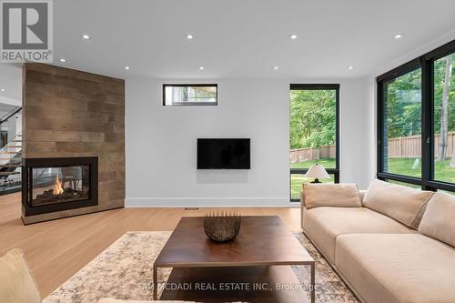 1500 Marshwood Place, Mississauga, ON - Indoor Photo Showing Living Room With Fireplace