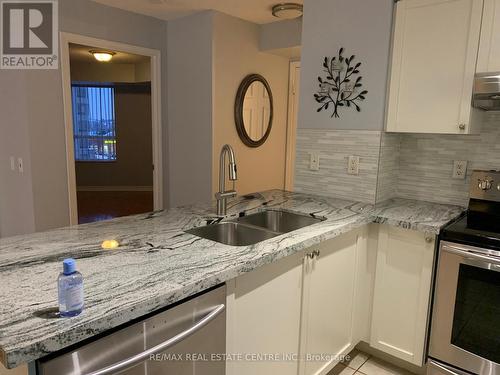821 - 25 Kingsbridge Garden Circle, Mississauga, ON - Indoor Photo Showing Kitchen With Double Sink