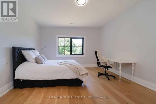 584 Fourth Line, Oakville (Bronte East), ON - Indoor Photo Showing Bedroom