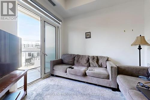 304 - 5 Wellington Street S, Kitchener, ON - Indoor Photo Showing Living Room