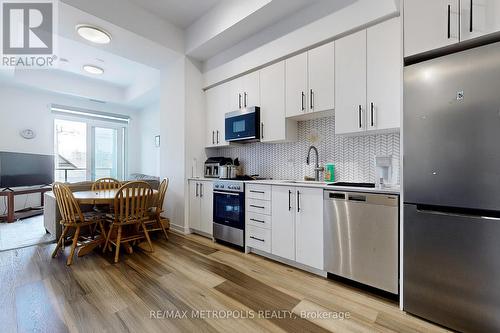 304 - 5 Wellington Street S, Kitchener, ON - Indoor Photo Showing Kitchen