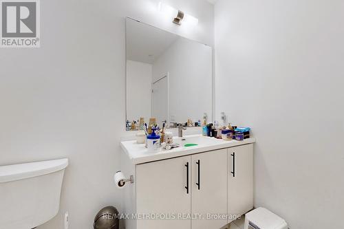 304 - 5 Wellington Street S, Kitchener, ON - Indoor Photo Showing Bathroom