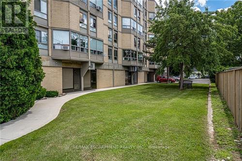 209 - 10 John Street, Hamilton (Dundas), ON - Outdoor