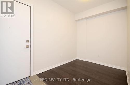 305 - 560 North Service Road, Grimsby, ON - Indoor Photo Showing Other Room