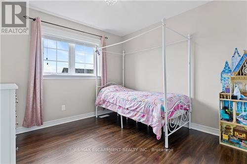 15 Efthemio Court, West Lincoln, ON - Indoor Photo Showing Bedroom