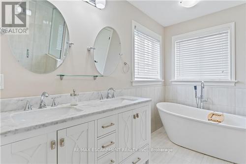 15 Efthemio Court, West Lincoln, ON - Indoor Photo Showing Bathroom