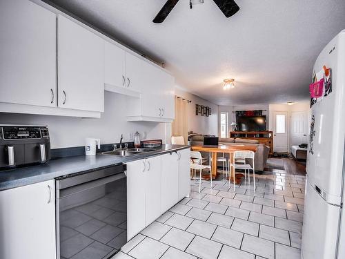 Cuisine - 993 Rue Grandmaison, Gatineau (Buckingham), QC - Indoor Photo Showing Kitchen With Double Sink