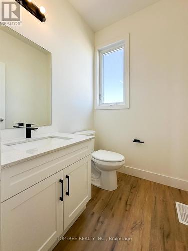 44 - 1595 Capri Crescent, London, ON - Indoor Photo Showing Bathroom