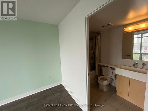 615 - 11 Brunel Court, Toronto, ON - Indoor Photo Showing Bathroom