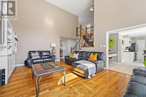 51 Sturgess Crescent, Whitby, ON - Indoor Photo Showing Living Room