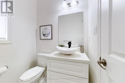 91 Maskell Crescent, Whitby, ON - Indoor Photo Showing Bathroom