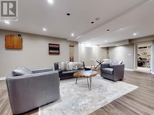 21 Silver Spring Crescent, Uxbridge, ON - Indoor Photo Showing Basement