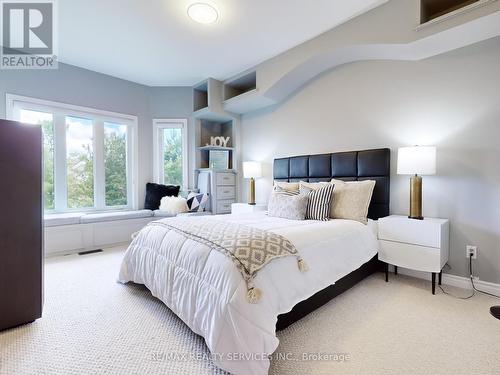 21 Silver Spring Crescent, Uxbridge, ON - Indoor Photo Showing Bedroom