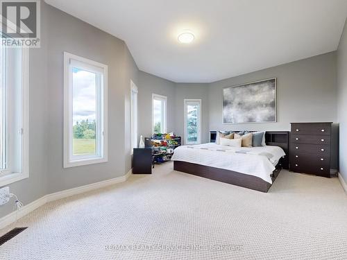 21 Silver Spring Crescent, Uxbridge, ON - Indoor Photo Showing Bedroom