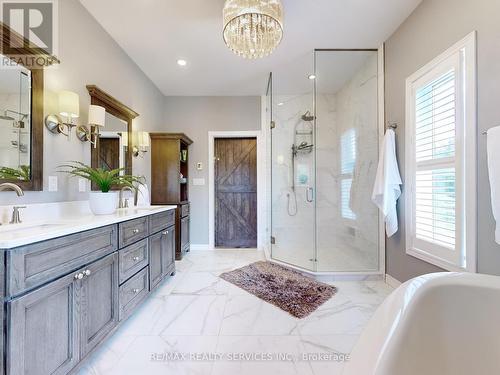 21 Silver Spring Crescent, Uxbridge, ON - Indoor Photo Showing Bathroom