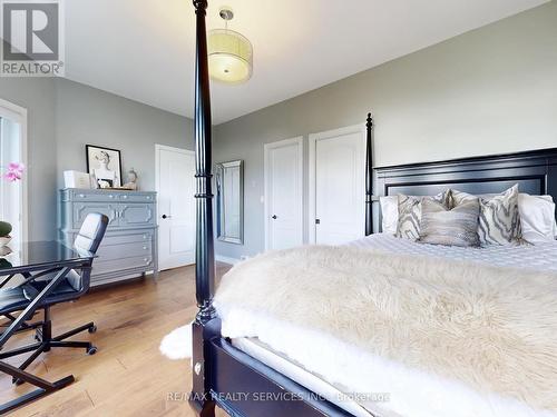 21 Silver Spring Crescent, Uxbridge, ON - Indoor Photo Showing Bedroom