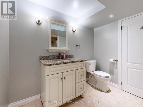 21 Silver Spring Crescent, Uxbridge, ON - Indoor Photo Showing Bathroom
