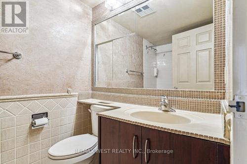 502 - 20 Harding Boulevard W, Richmond Hill, ON - Indoor Photo Showing Bathroom