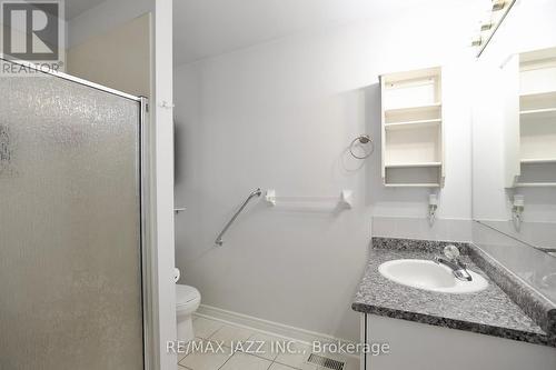291 Niagara Drive, Oshawa, ON - Indoor Photo Showing Bathroom