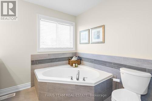 3932 Wood Avenue, Severn, ON - Indoor Photo Showing Bathroom