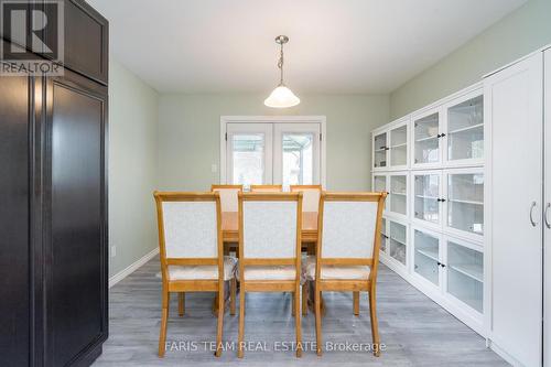 51 Evergreen Crescent, Wasaga Beach, ON - Indoor Photo Showing Dining Room