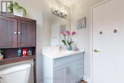 61 Mullis Crescent, Brampton, ON - Indoor Photo Showing Bathroom