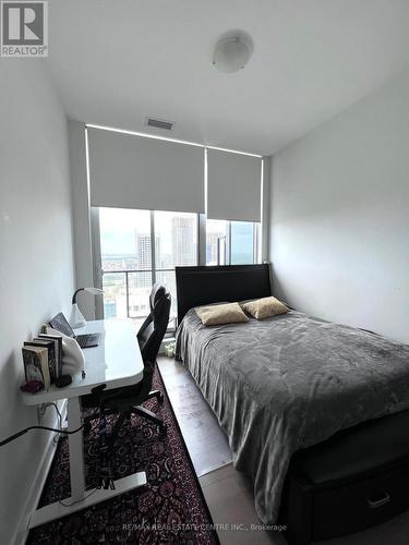 1 - 4055 Parkside Village Drive, Mississauga, ON - Indoor Photo Showing Bedroom