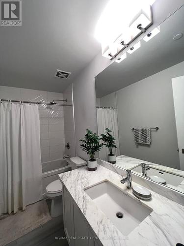 1 - 4055 Parkside Village Drive, Mississauga, ON - Indoor Photo Showing Bathroom