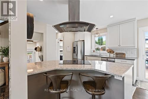 20 Edgedale Road, St. Catharines, ON - Indoor Photo Showing Kitchen With Upgraded Kitchen