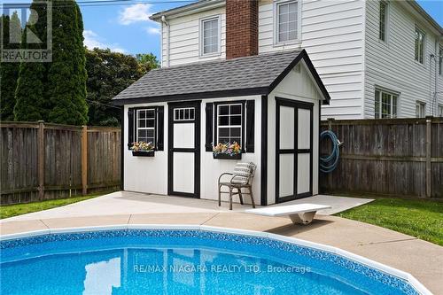 20 Edgedale Road, St. Catharines, ON - Outdoor With In Ground Pool