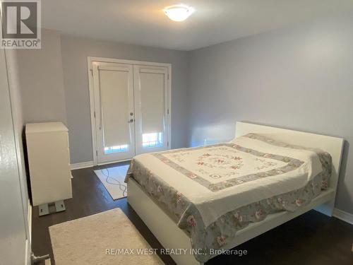 14 - 515 Winston Road, Grimsby, ON - Indoor Photo Showing Bedroom