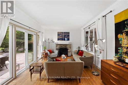370 Butler Street, Niagara-On-The-Lake, ON - Indoor Photo Showing Other Room