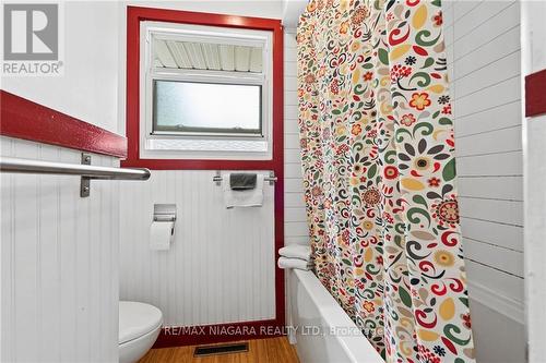 370 Butler Street, Niagara-On-The-Lake, ON - Indoor Photo Showing Bathroom