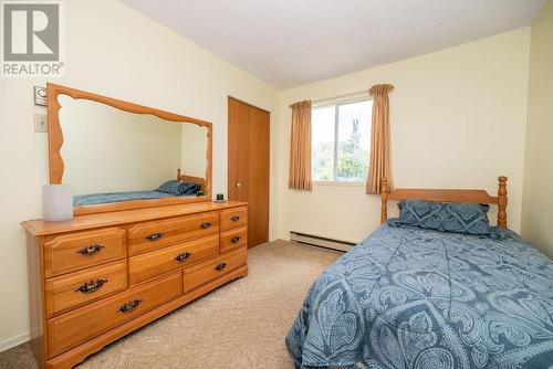 19 Peter Street, Laurentian Hills, ON - Indoor Photo Showing Bedroom