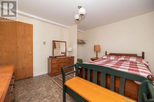 19 Peter Street, Laurentian Hills, ON - Indoor Photo Showing Bedroom