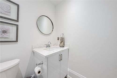 85 Miles Road, Hamilton, ON - Indoor Photo Showing Bathroom