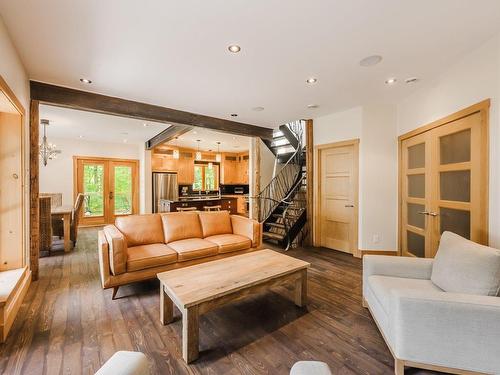 Salon - 287 Ch. De Missisquoi, Bromont, QC - Indoor Photo Showing Living Room